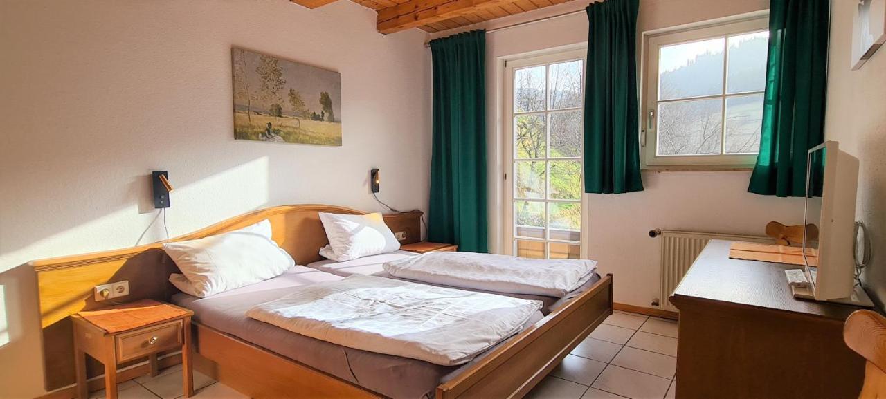 Ehrenmaettlehof Faisst Aparthotel Bad Peterstal-Griesbach Ngoại thất bức ảnh